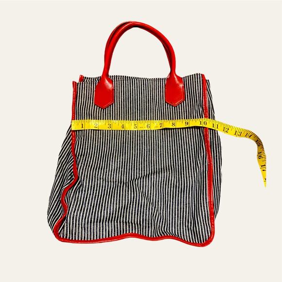 Hello Kitty Sanrio Y2K Striped Navy and Red Purse - Picture 2 of 4